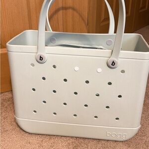 Bag Classic Tote in Pale Blue